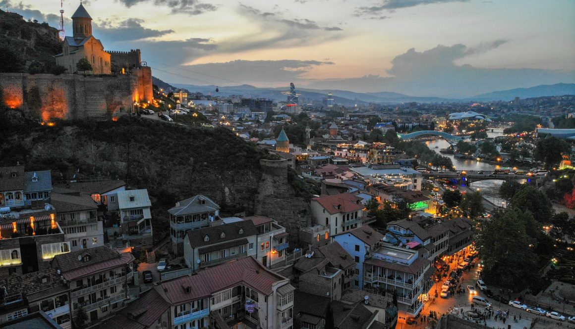 denis-arslanbekov-b-eGDk5_gPo-unsplash